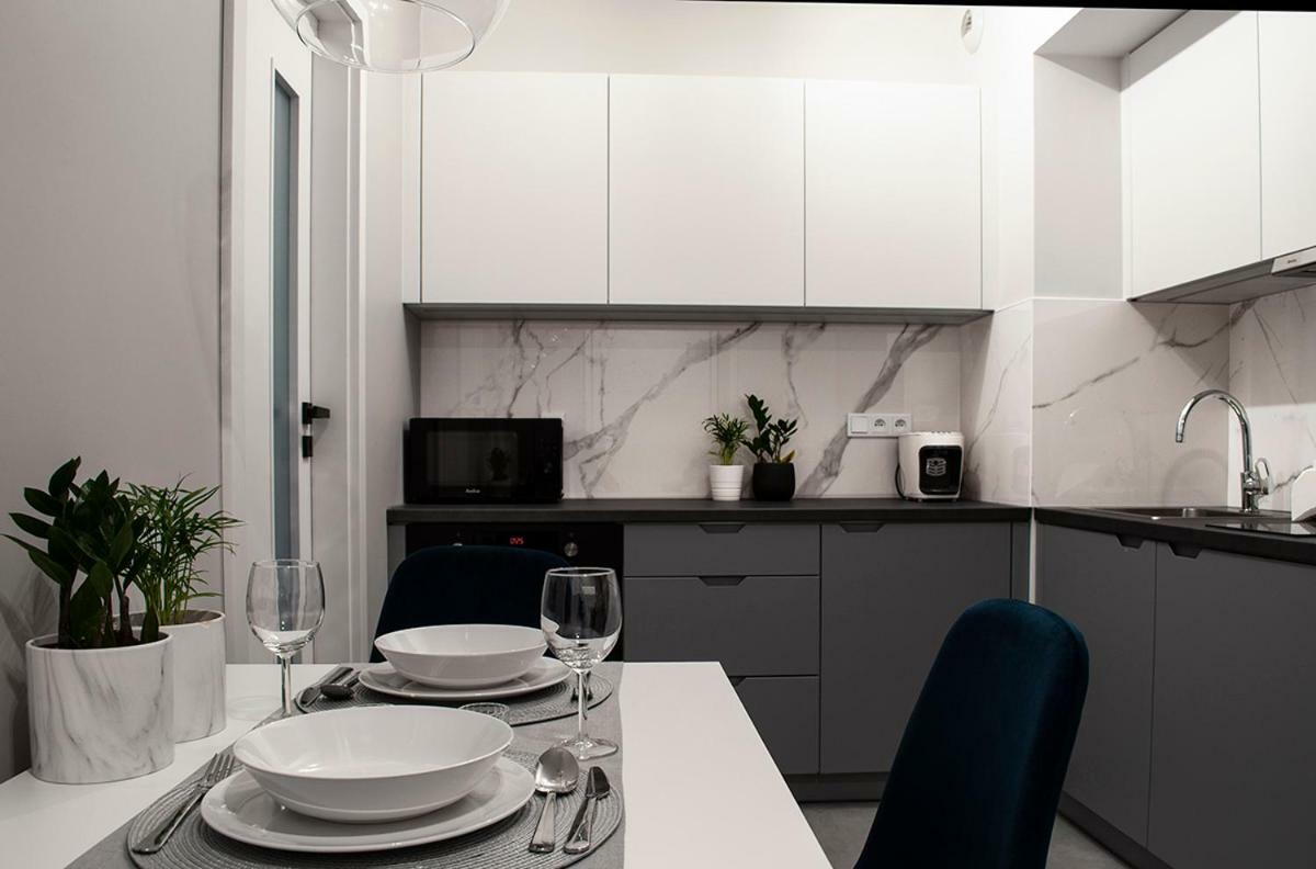 Navyblue Apartment Cracow Free Parking Tv Krakov Exteriér fotografie