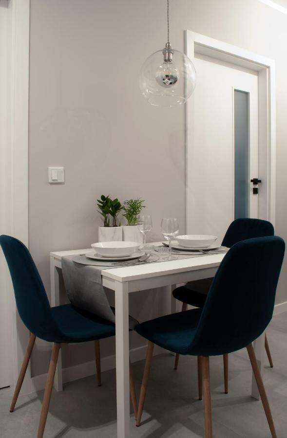 Navyblue Apartment Cracow Free Parking Tv Krakov Exteriér fotografie